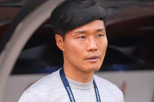 Báo bóng đá: Đội tuyển Thâm Quyến thiếu lương 20 tháng, tập thể cầu thủ xin lương từ tập đoàn Giai Triệu Nghiệp của công ty mẹ